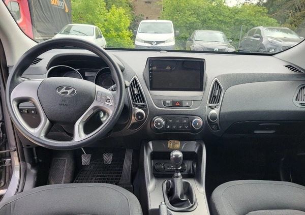 Hyundai ix35 cena 56700 przebieg: 139000, rok produkcji 2015 z Bardo małe 121